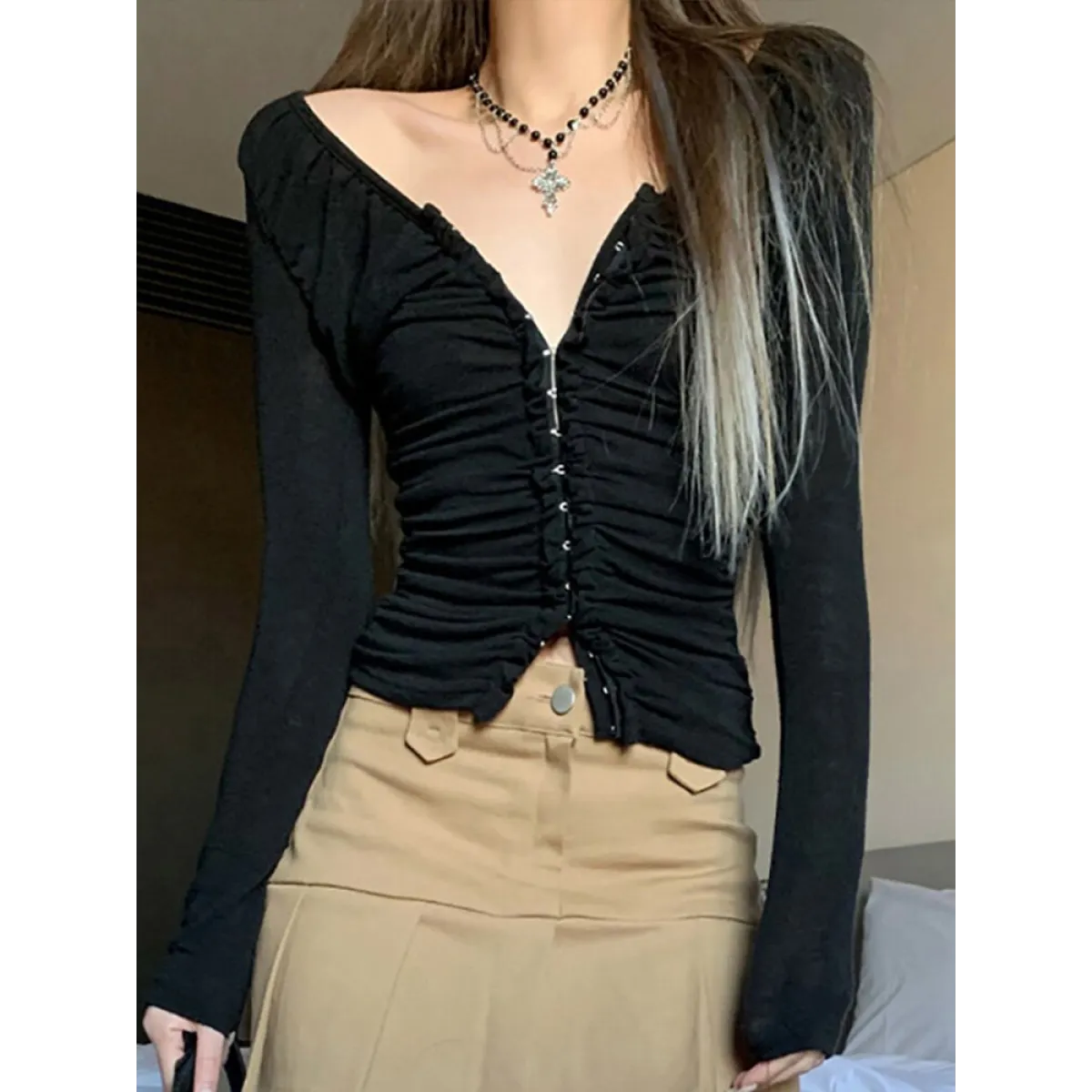 Coquette Ruched T-shirt With Hooks - Best Sellers - 7
