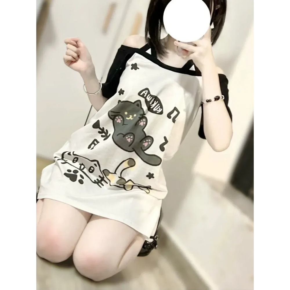 Off-Shoulder Cat Print T-Shirt – Kawaii Y2K Grunge Top - Best Sellers - Short - Asymmetric - T-Shirts - 1