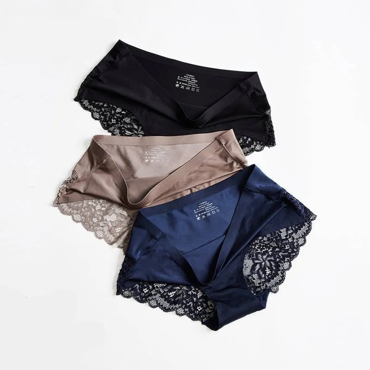 3 Seamless Panties With Lace - Best Sellers - 1