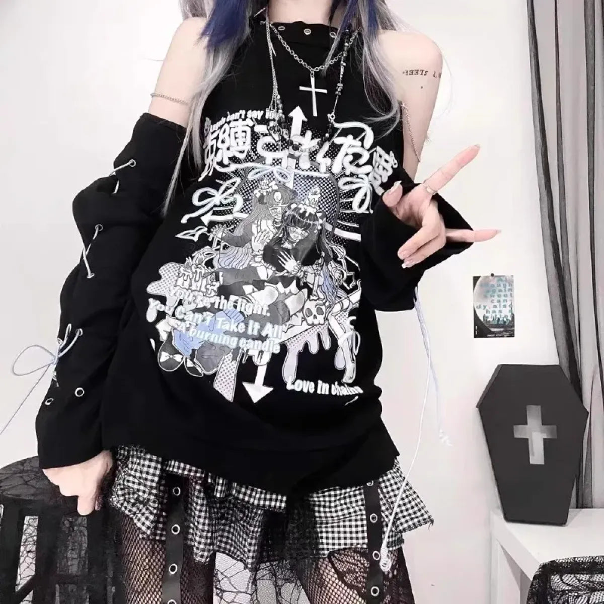Off-Shoulder Gothic Harajuku Shirt – Y2K Punk Aesthetic - Best Sellers - Long - Round - T-Shirts - 1